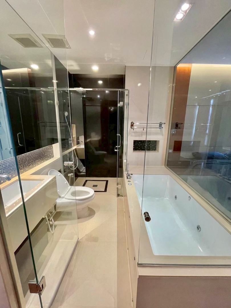 The Address Sukhumvit 28, 2 bed condo in Sukhumvit, Bangkok — photo 6