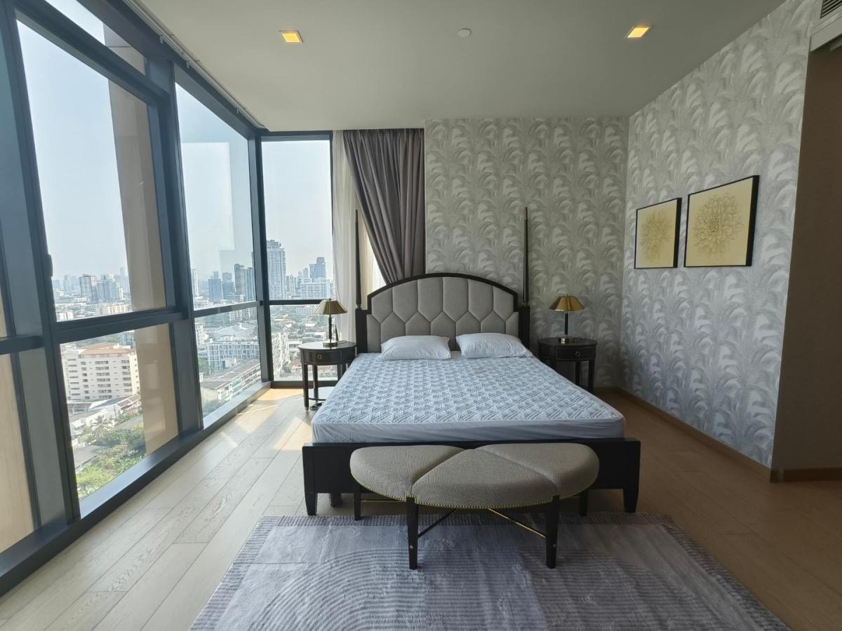 The Monument Thonglor, 2 bed condo in Sukhumvit, Bangkok — photo 8
