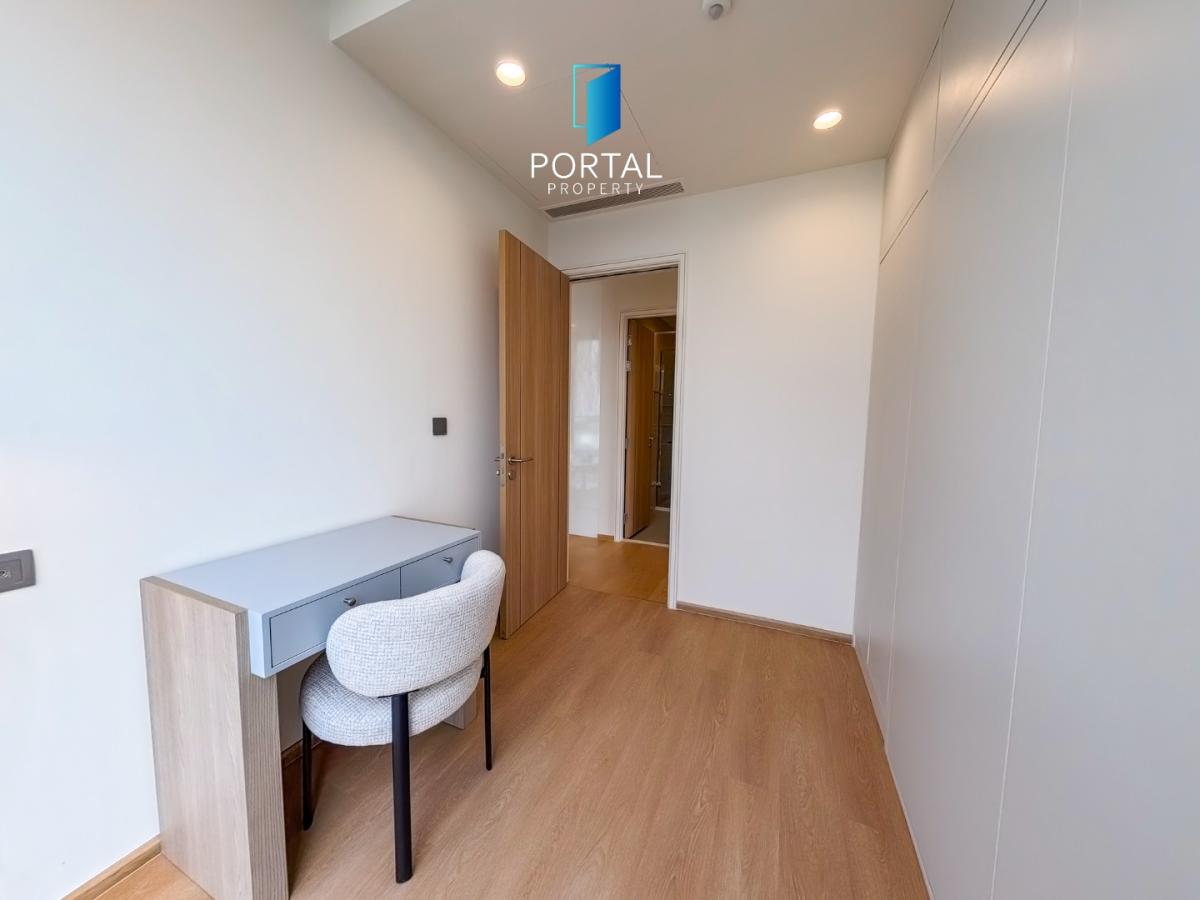 Anil Sathorn 12, 2 bed condo in Sathon, Bangkok — photo 12