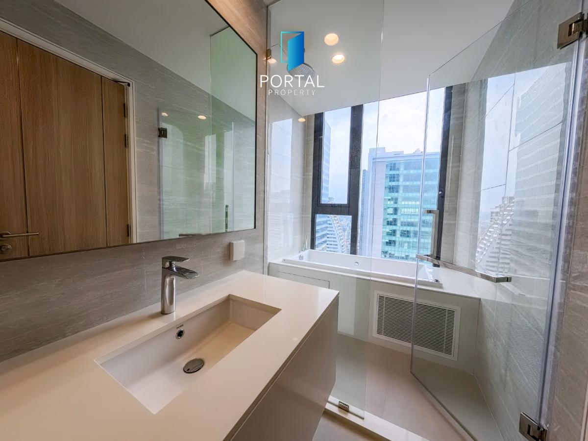 Anil Sathorn 12, 2 bed condo in Sathon, Bangkok — photo 18