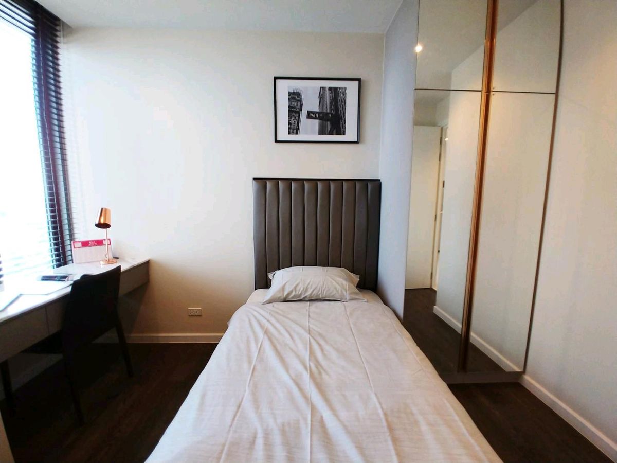 Nara 9 by Eastern Star, 2 bed condo in Sathon, Bangkok — photo 11