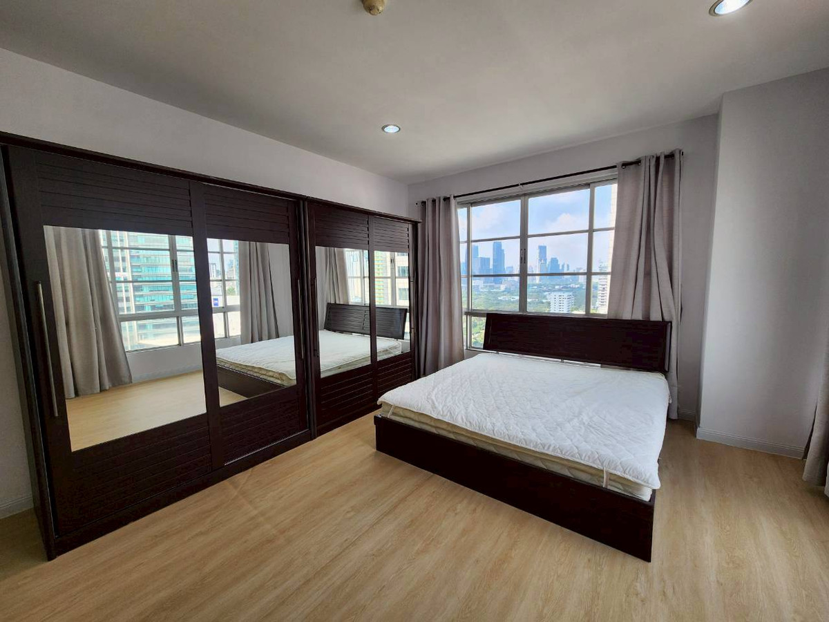 City Smart Sukhumvit 18, 3 bed condo in Sukhumvit, Bangkok — photo 13