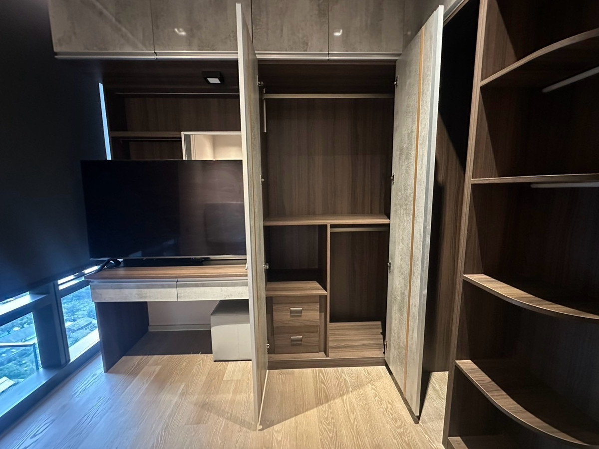 Ashton Silom, 2 bed condo in Silom, Bangkok — photo 9