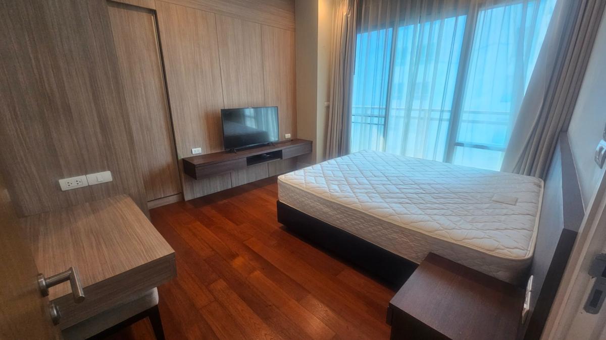 Bright Sukhumvit 24, 2 bed condo in Sukhumvit, Bangkok — photo 6