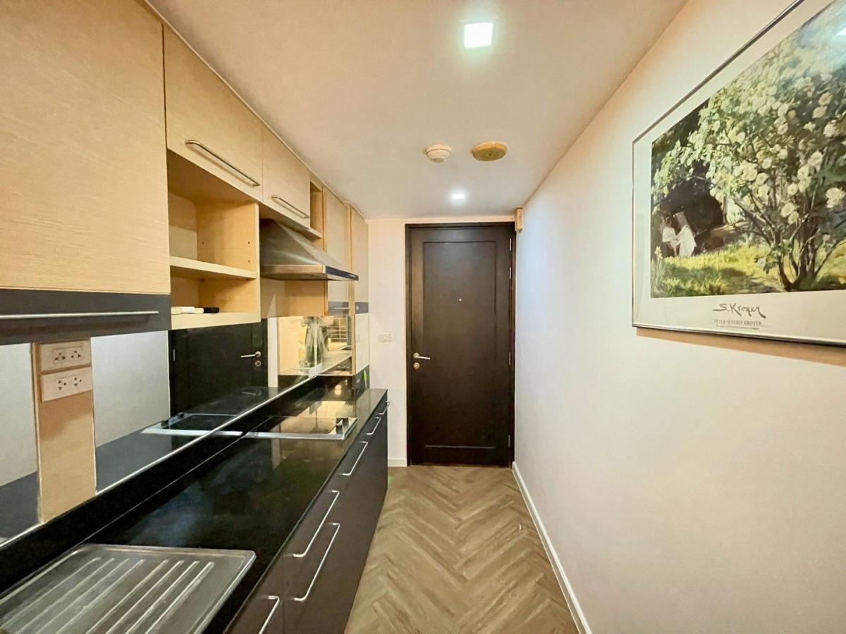 Noble Ambience Sarasin, 1 bed condo in Wireless, Bangkok — photo 10