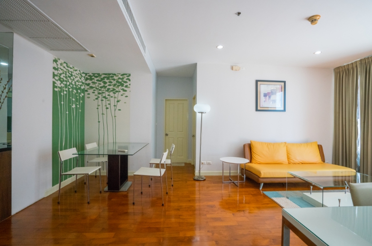 Siri Residence Sukhumvit 24, 2 bed condo in Sukhumvit, Bangkok — photo 3