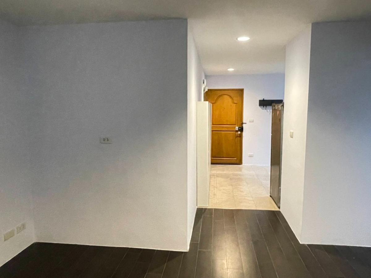 Asoke Tower, 1 bed condo in Sukhumvit, Bangkok — photo 3