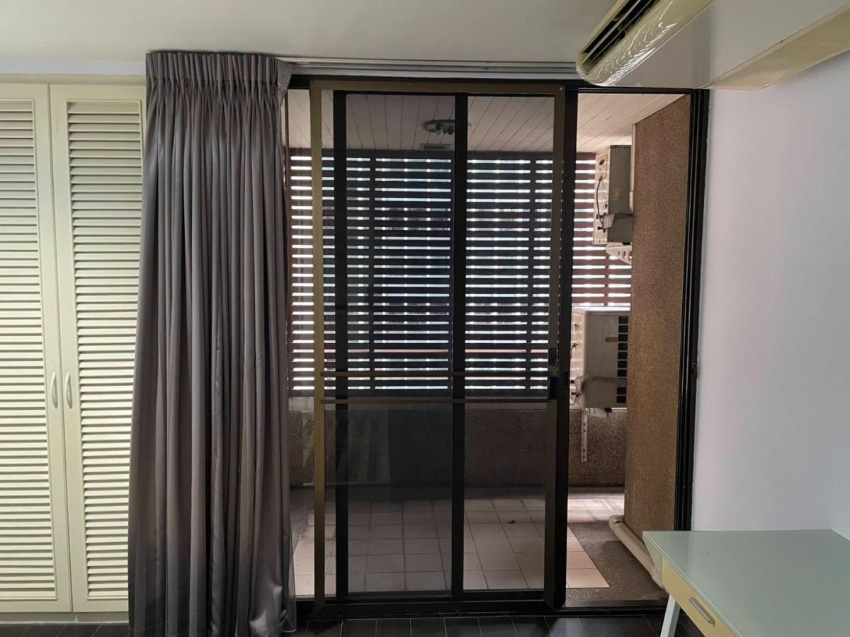 Asoke Tower, 1 bed condo in Sukhumvit, Bangkok — photo 9