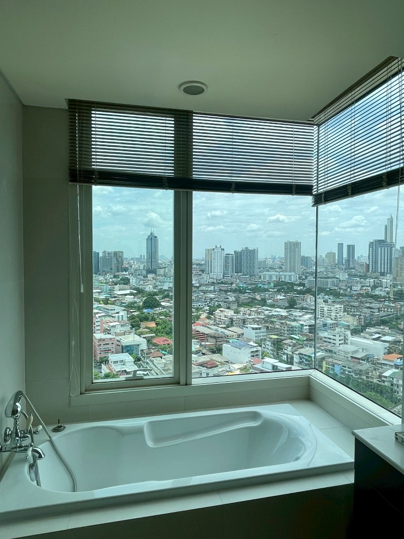 Watermark Chao Phraya River, 3 bed condo in Wongwian Yai, Bangkok — photo 12