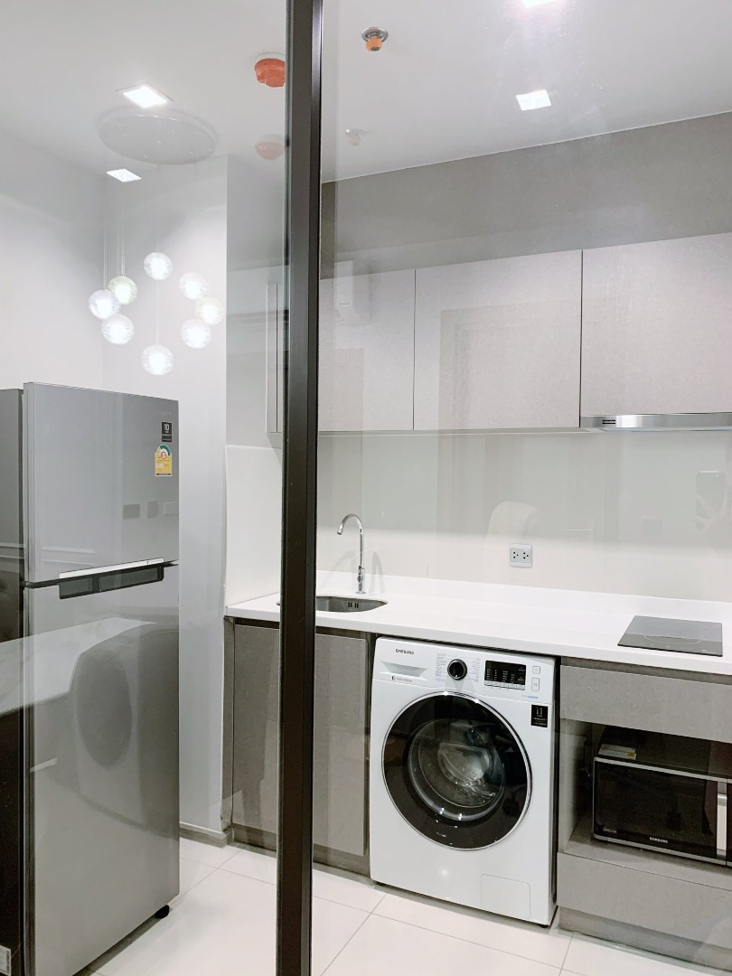 Life Asoke - Rama 9, 1 bed condo in Rama 9, Bangkok — photo 9