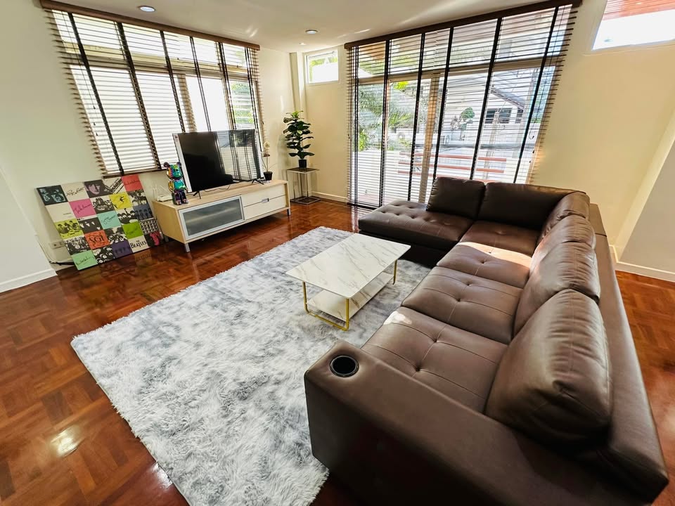 FOR RENT SINGLE HOUSE Sukhumvit 31