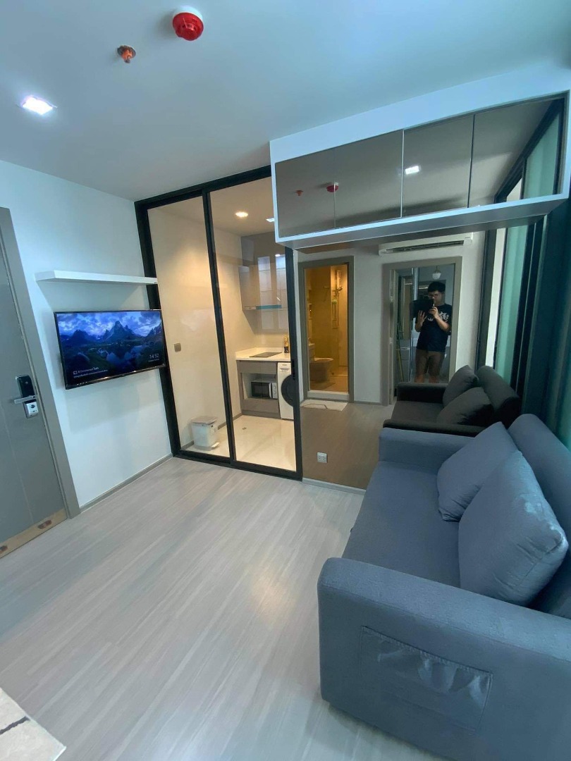 Life Asoke - Rama 9, 2 bed condo in Rama 9, Bangkok — photo 5