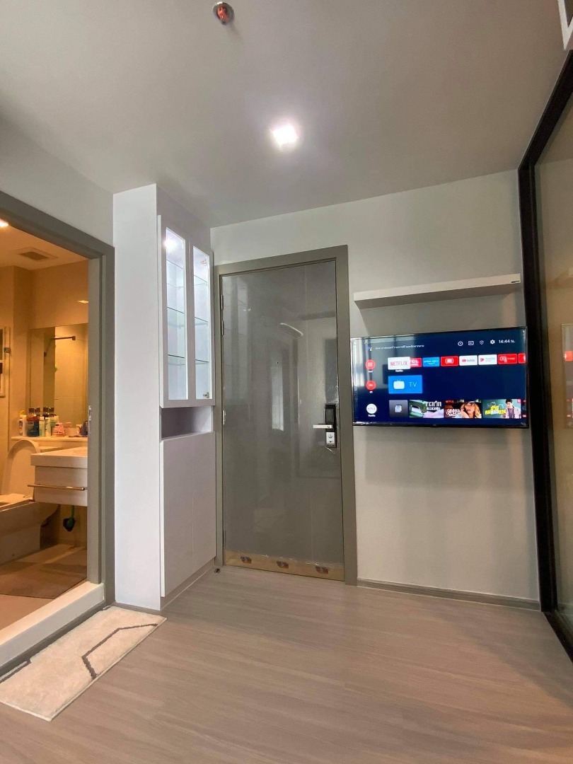 Life Asoke - Rama 9, 2 bed condo in Rama 9, Bangkok — photo 6