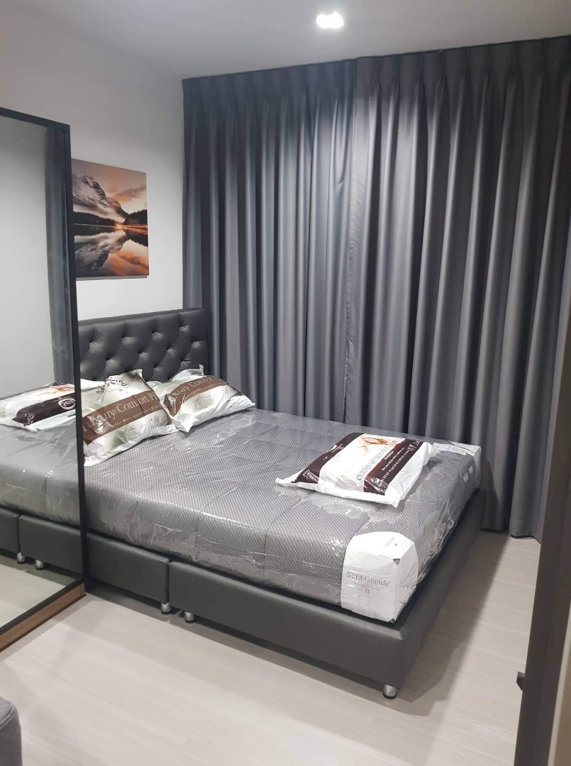 Life Asoke - Rama 9, 2 bed condo in Rama 9, Bangkok — photo 8