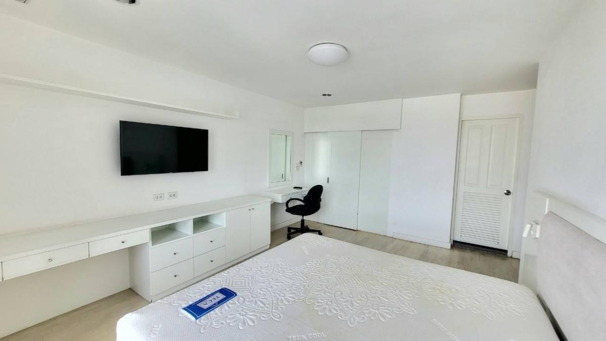 Bangkok Garden, 2 bed condo in Rama 3, Bangkok — photo 3