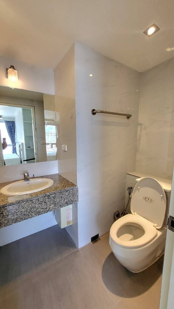 Bangkok Garden, 2 bed condo in Rama 3, Bangkok — photo 13