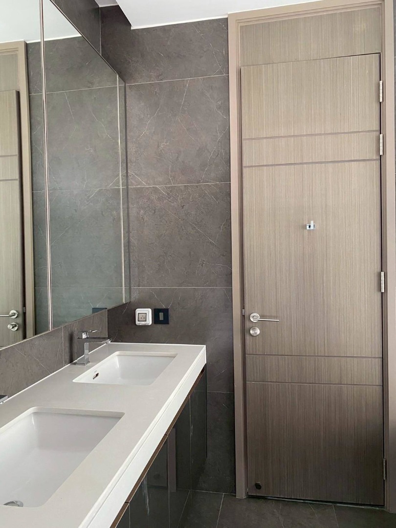 The S at Singha Complex, 2 bed condo in Rama 9, Bangkok — photo 11