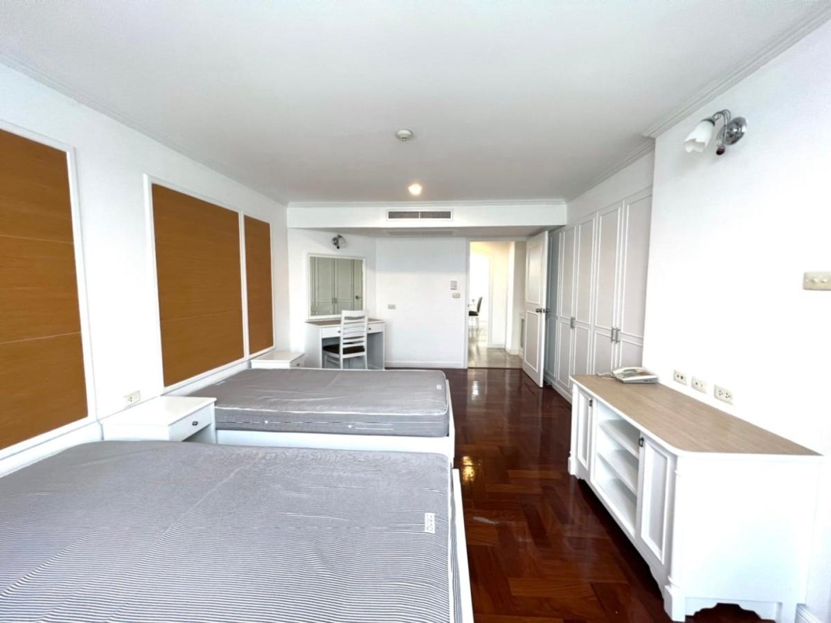 The Waterford Park Sukhumvit 53, 2 bed condo in Sukhumvit, Bangkok — photo 16