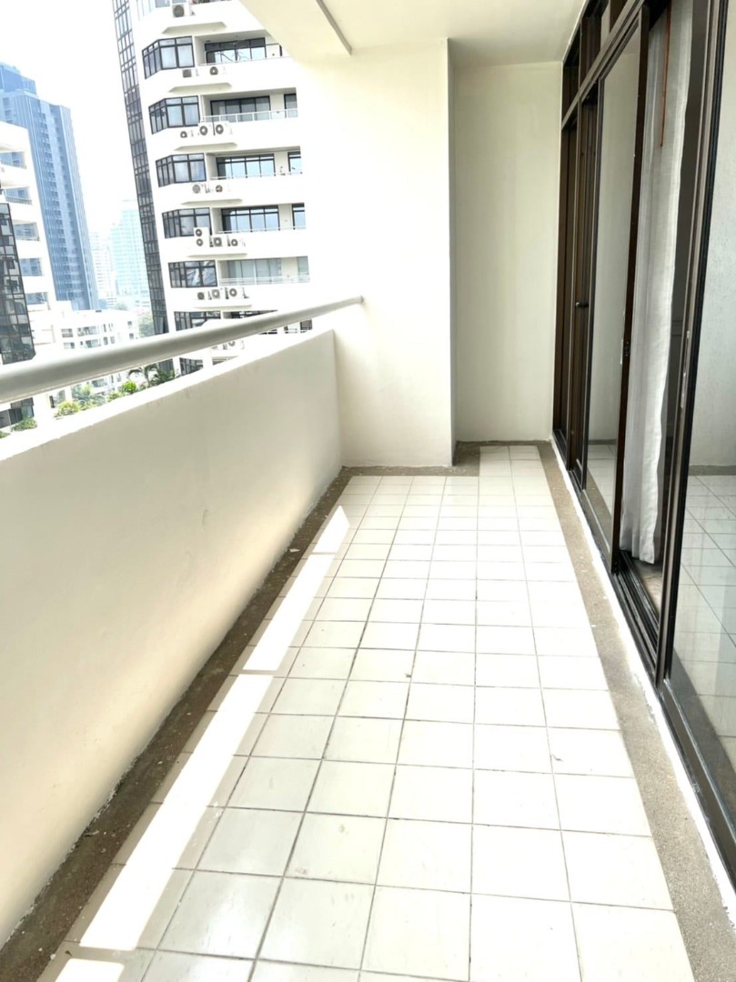 The Waterford Park Sukhumvit 53, 2 bed condo in Sukhumvit, Bangkok — photo 17