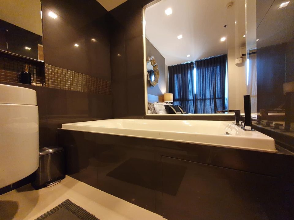 Rhythm Sathorn, 1 bed condo in Sathon, Bangkok — photo 7