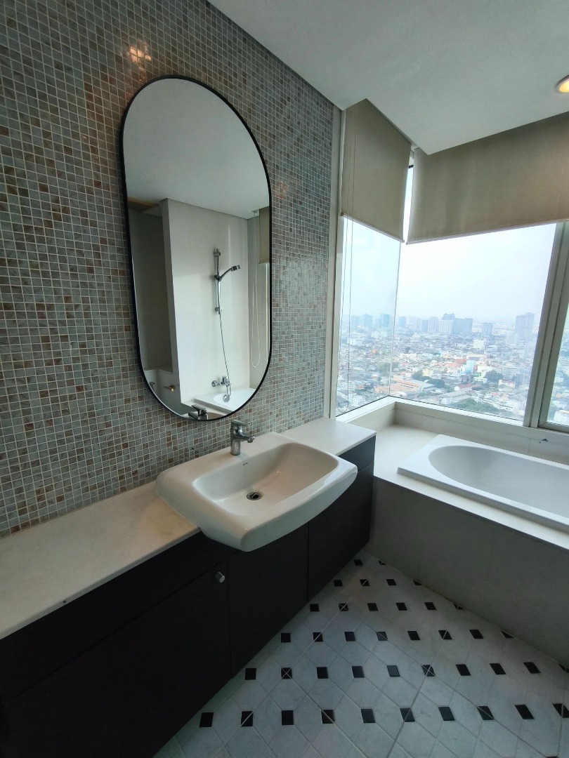 Watermark Chao Phraya River, 3 bed condo in Wongwian Yai, Bangkok — photo 10