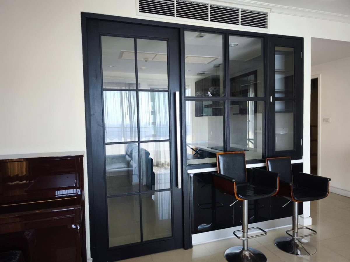Watermark Chao Phraya River, 3 bed condo in Wongwian Yai, Bangkok — photo 4