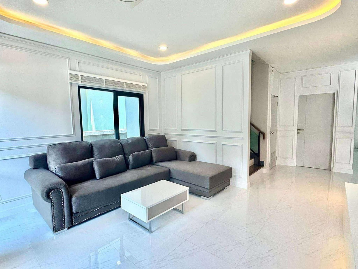 THE CITY BANGNA, 4 bed house in Bang Na, Bangkok — photo 3
