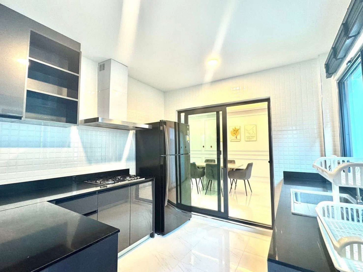 THE CITY BANGNA, 4 bed house in Bang Na, Bangkok — photo 11