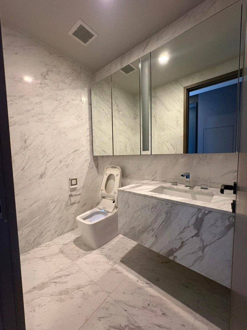 The Monument Thonglor, 2 bed condo in Sukhumvit, Bangkok — photo 7