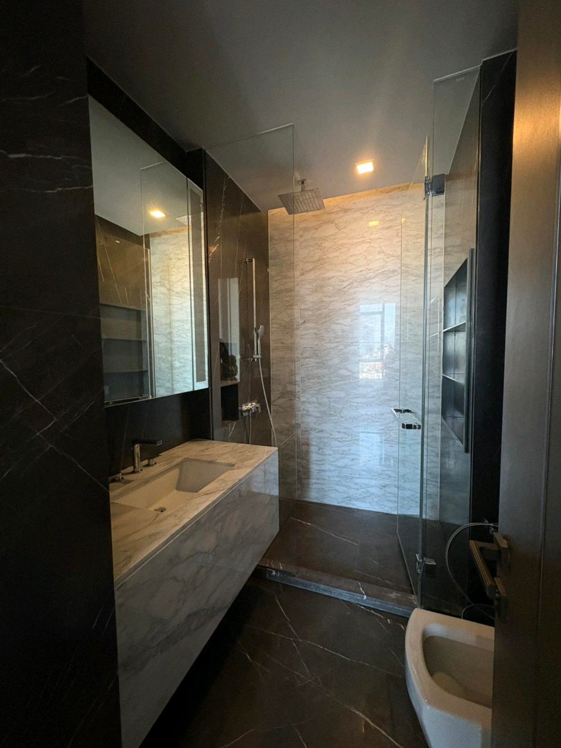 The Monument Thonglor, 2 bed condo in Sukhumvit, Bangkok — photo 18