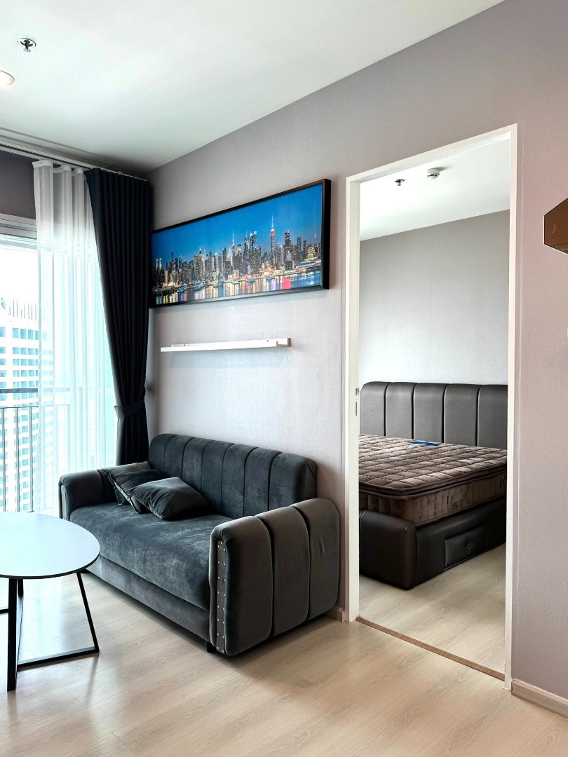 Life Ratchadaphisek, 1 bed condo in Ratchadaphisek, Bangkok — photo 2