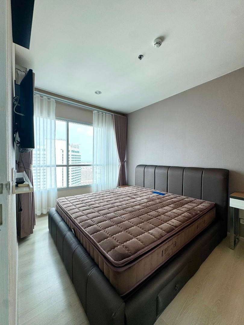 Life Ratchadaphisek, 1 bed condo in Ratchadaphisek, Bangkok — photo 5