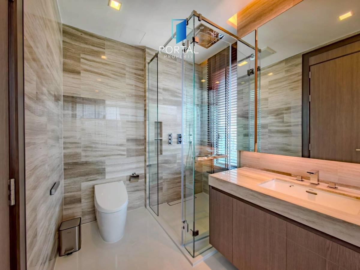 Q1 Sukhumvit, 3 bed condo in Nana North, Bangkok — photo 25