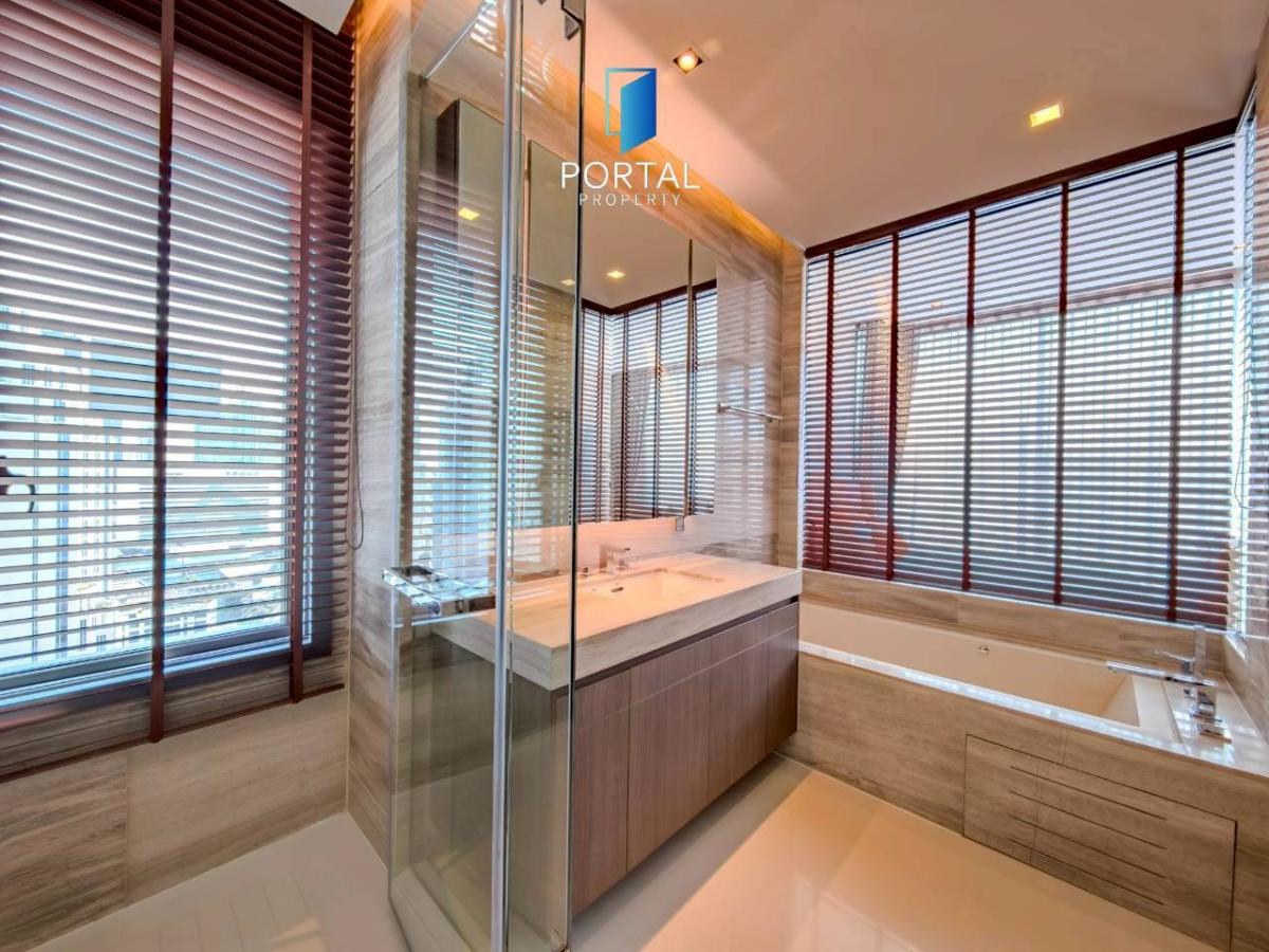 Q1 Sukhumvit, 3 bed condo in Nana North, Bangkok — photo 22