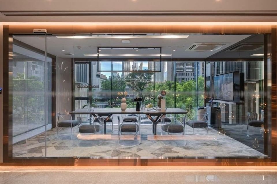 Life Asoke - Rama 9, 2 bed condo in Rama 9, Bangkok — photo 22