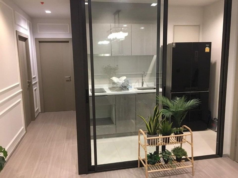 Life Asoke - Rama 9, 2 bed condo in Rama 9, Bangkok — photo 6