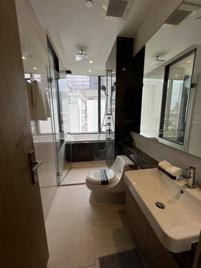 Ashton Silom, 2 bed condo in Silom, Bangkok — photo 7