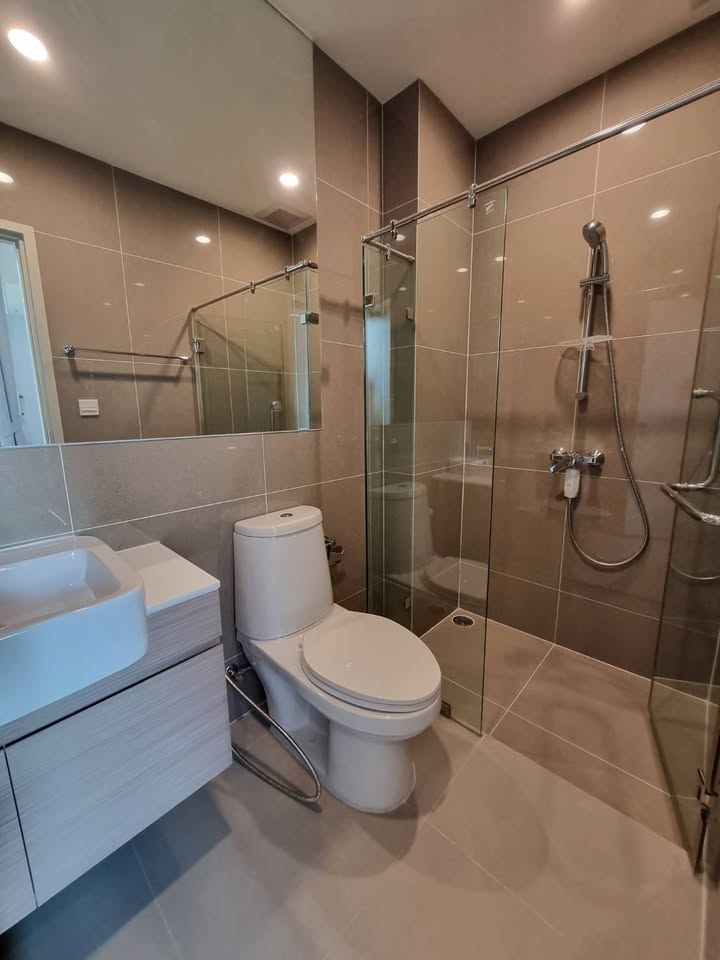 Noble Revolve Ratchada 2, 2 bed condo in Ratchadaphisek, Bangkok — photo 9