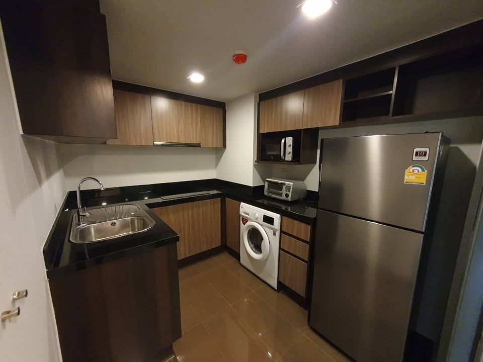 Focus at Ploenchit, 1 bed condo in Wireless, Bangkok — photo 4