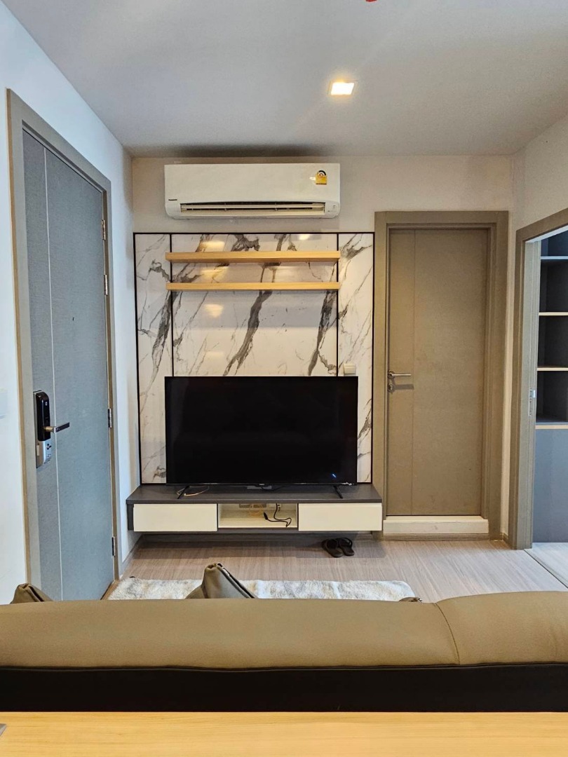 Life Asoke - Rama 9, 1 bed condo in Rama 9, Bangkok — photo 3