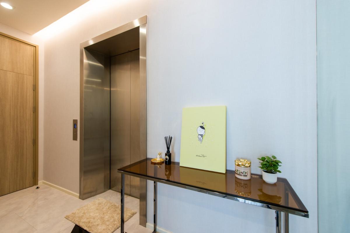 Noble Ploenchit, 1 bed condo in Wireless, Bangkok — photo 21