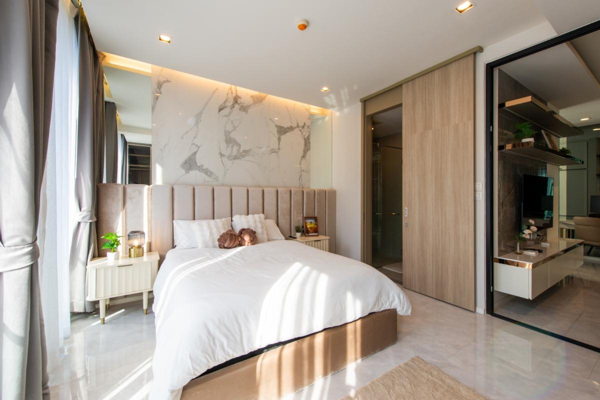 Noble Ploenchit, 1 bed condo in Wireless, Bangkok — photo 11