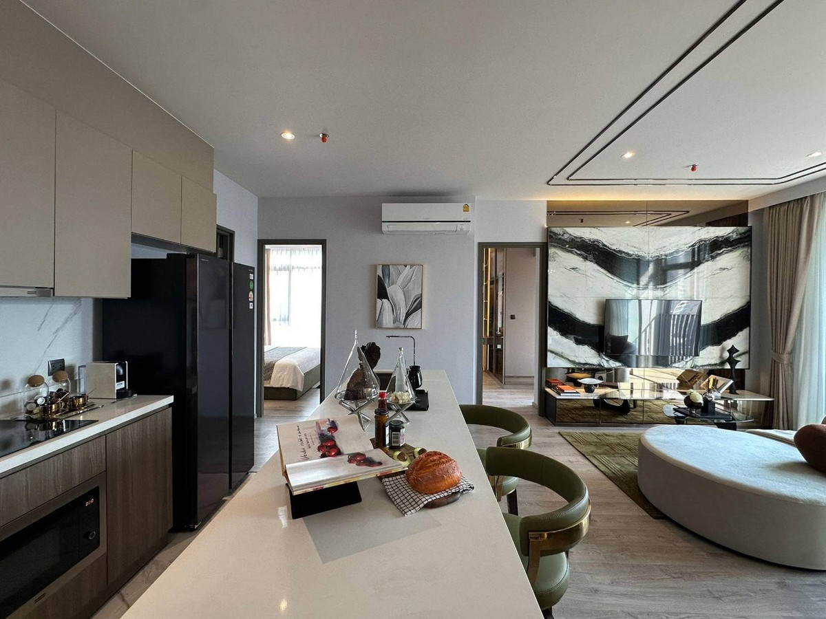 Rhythm Ekkamai Estate, 2 bed condo in Sukhumvit, Bangkok — photo 4