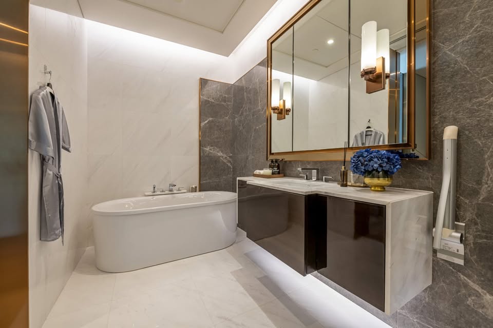 Sindhorn Tonson, 1 bed condo in Wireless, Bangkok — photo 22