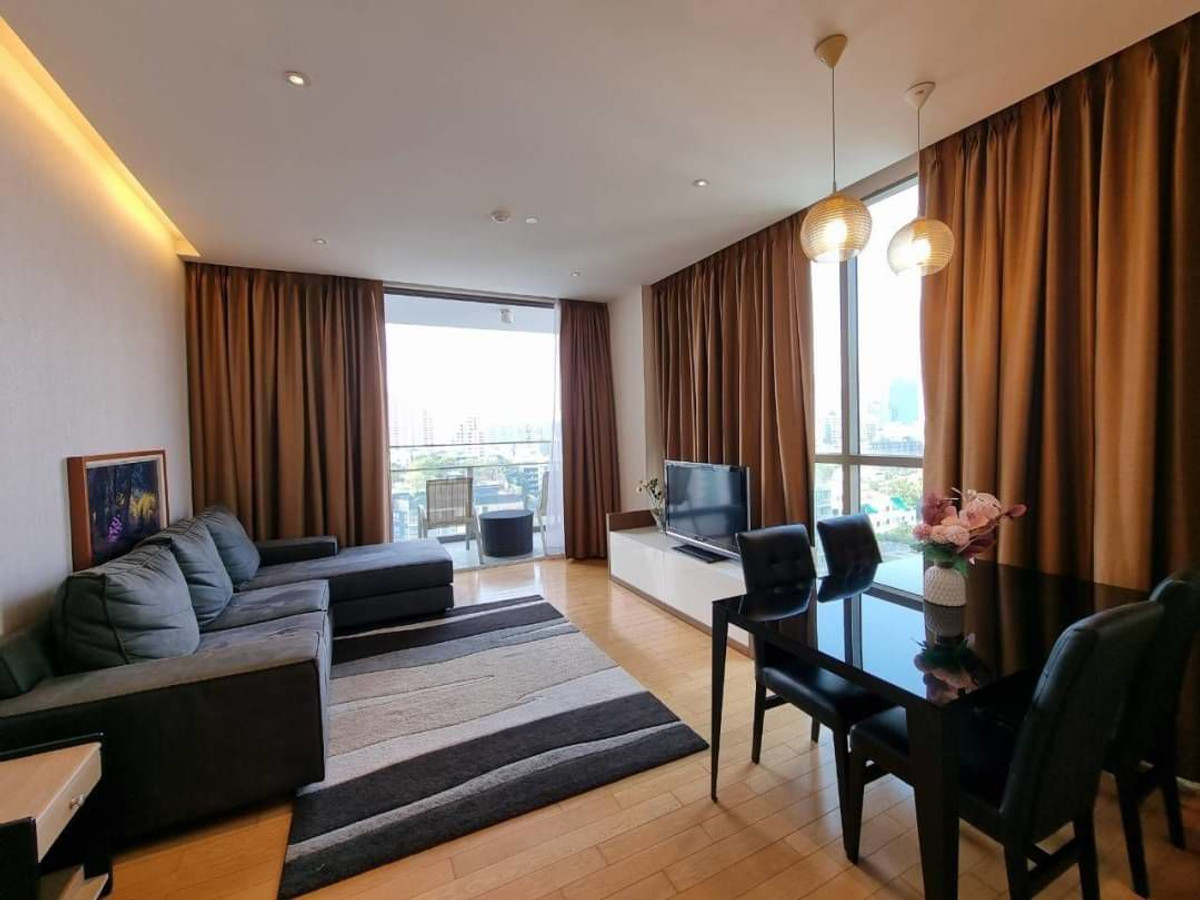 Aqua Sukhumvit 49, 2 bed condo in Sukhumvit, Bangkok — photo 2