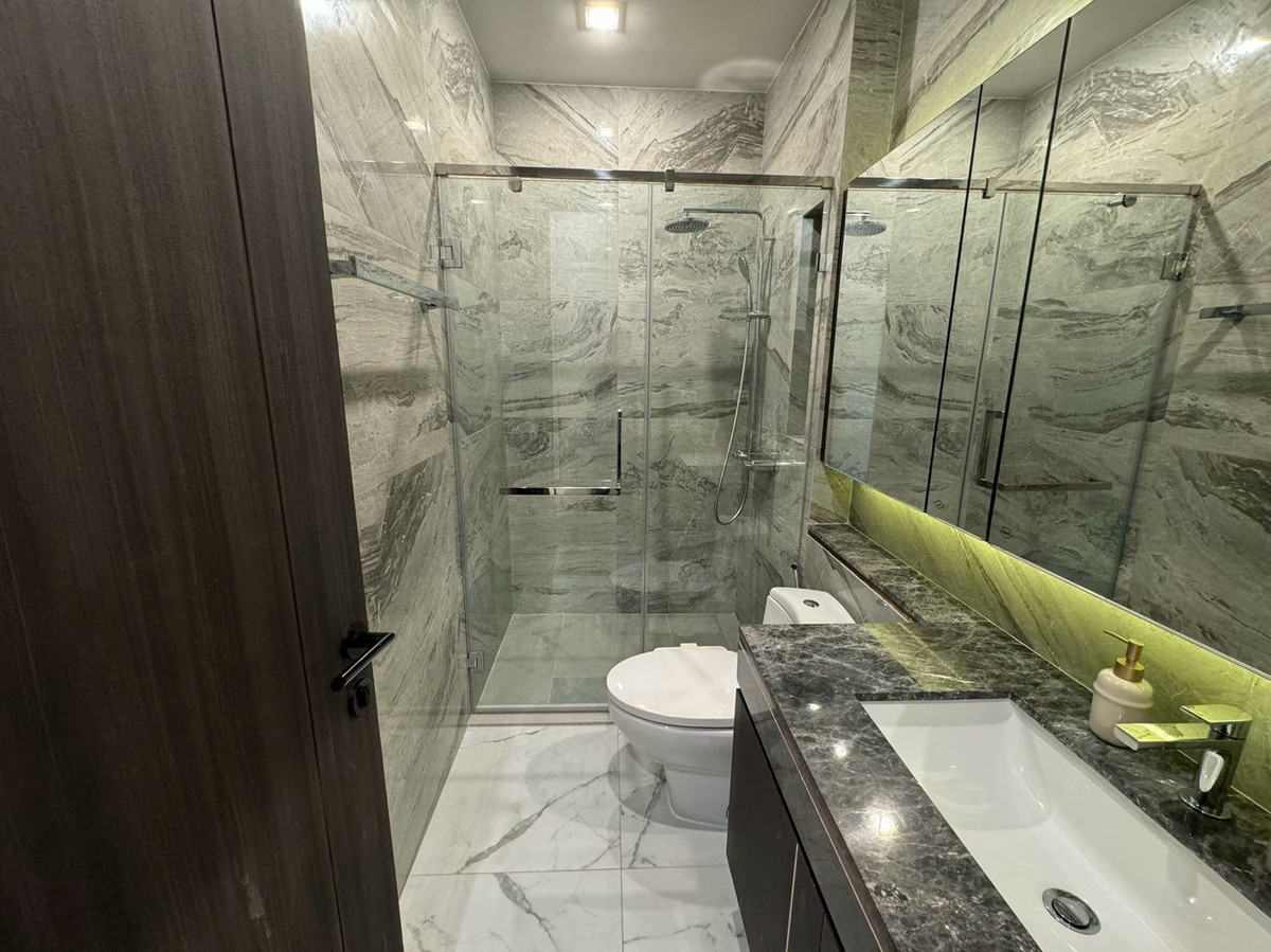 Laviq Sukhumvit 57, 3 bed condo in Sukhumvit, Bangkok — photo 12