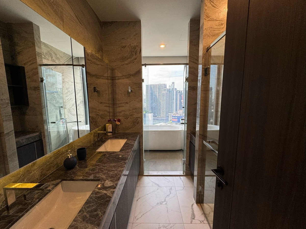 Laviq Sukhumvit 57, 3 bed condo in Sukhumvit, Bangkok — photo 7