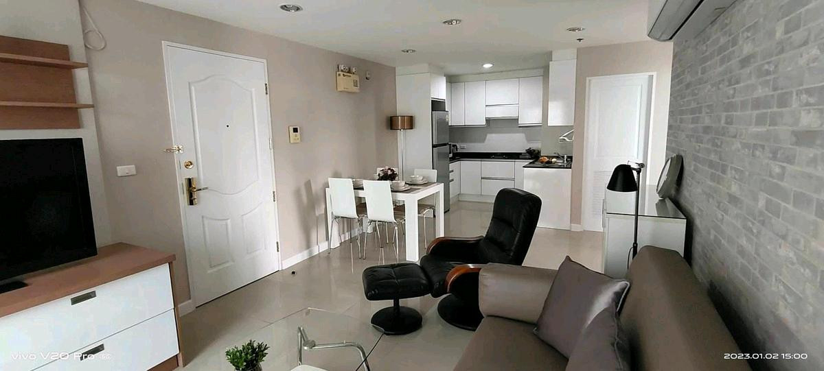 Serene Place Sukhumvit 24, 2 bed condo in Sukhumvit, Bangkok — photo 2