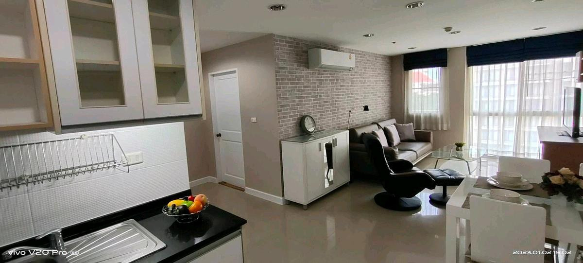 Serene Place Sukhumvit 24, 2 bed condo in Sukhumvit, Bangkok — photo 4