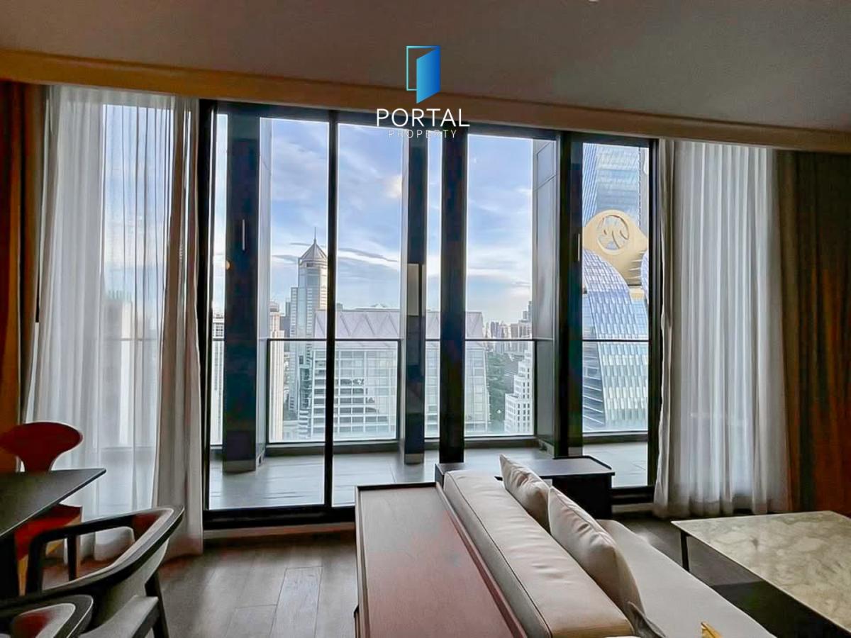 Noble Ploenchit, 3 bed condo in Wireless, Bangkok — photo 6